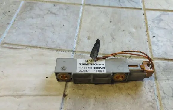 Volvo S60 Airbag deployment crash/impact sensor 9452777 002783
