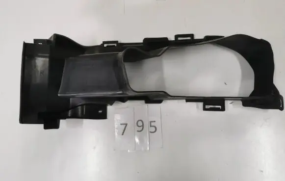 Mercedes-Benz CLS C218 AMG Air micro filter air duct channel part A2188852422