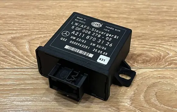 Mercedes-Benz E W211 Light relay A2118703126 5DF00827802