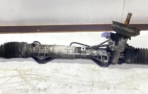 Citroen C4 I Picasso Steering rack 6820000084