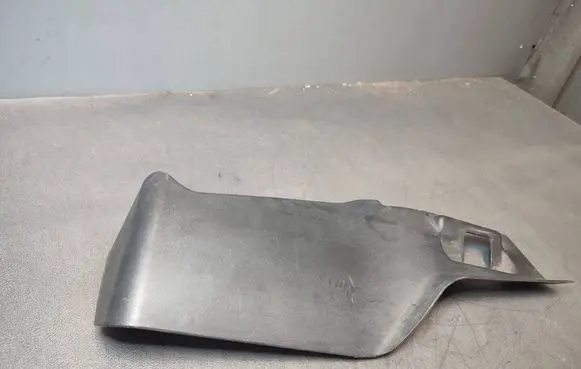 Ford Galaxy Rear/tail light trim molding 6M2113N552AD