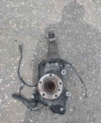 BMW 7 F01 F02 F03 F04 Front wheel hub spindle knuckle