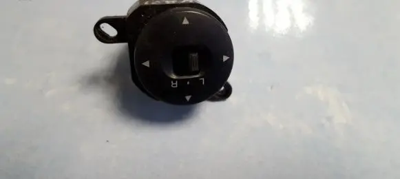 Mazda 626 Wing mirror switch