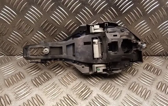 Land Rover Discovery Sport Front door exterior handle/bracket FK72224A81AA BJ32224N03 FK72224A81