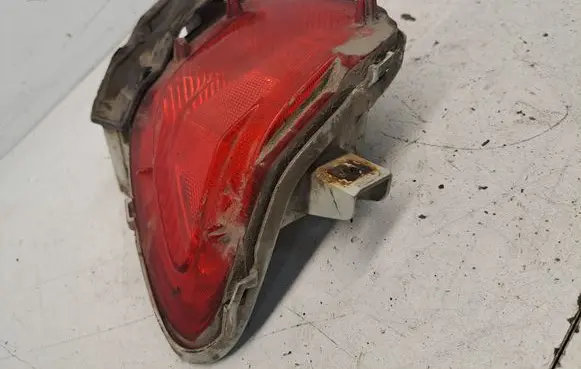 Toyota RAV 4 (XA30) Tailgate rear/tail lights