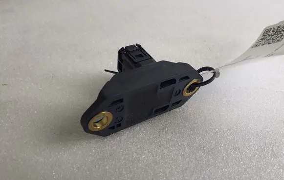 Porsche Panamera (970) Airbag deployment crash/impact sensor 97060611100