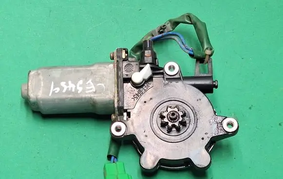 Subaru Legacy Front door window regulator with motor 810010