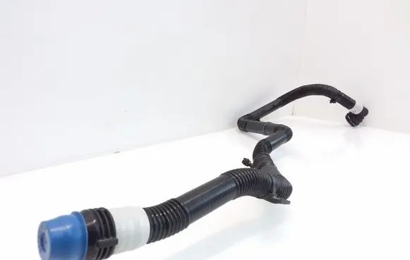 Tesla Model 3 Engine coolant pipe/hose
