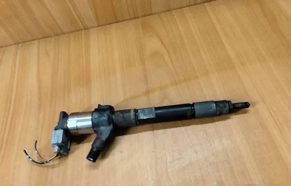Mitsubishi ASX Fuel injector 1465A323 08m02354