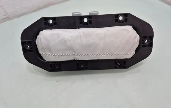 Passenger airbag