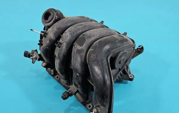 Toyota Avensis T270 Intake manifold 1028856S01 IMPRK1481714