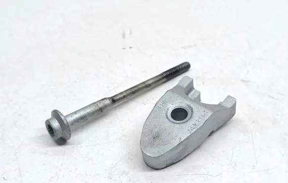 Porsche Cayenne (92A) Fuel Injector clamp holder 059216J