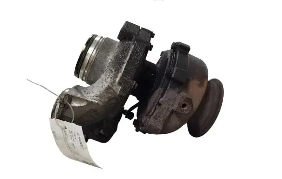 BMW 5 F10 F11 Turbo 7823202 RG003261R 8062949