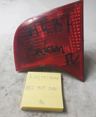 Audi A4 S4 B7 8E 8H Tailgate rear/tail lights 8E5945094
