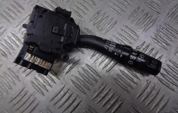 Toyota Avensis T250 Wiper switch 173654