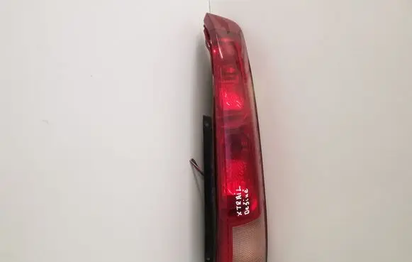 Nissan X-Trail T30 Rear/tail lights B46R