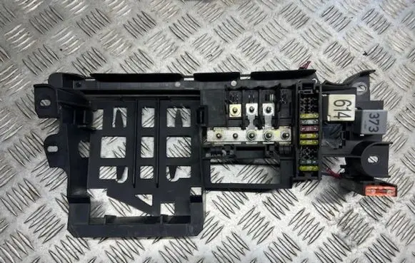 Audi A8 S8 D3 4E Fuse module 4E0971845