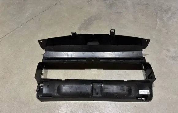 Porsche Macan (95B) Intercooler air guide/duct channel 95B121707G