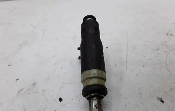 Dodge Caliber Fuel injector 04891577AB