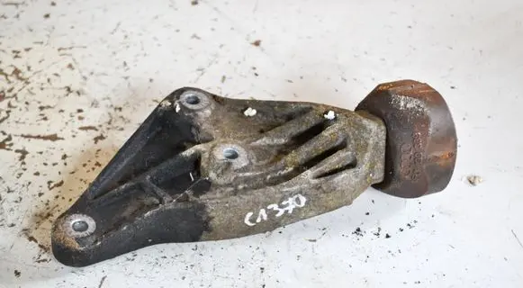 Audi A4 S4 B8 8K Engine mounting bracket 4F0199343T