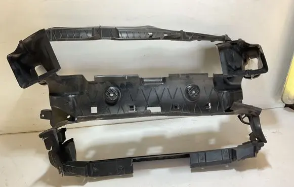 BMW 3 G20 G21 Intercooler air guide/duct channel