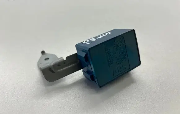 Toyota Prius (XW20) Window wiper relay 8594047010