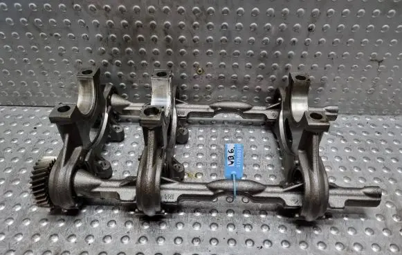 Mercedes-Benz Sprinter W906 Camshaft A6510130436 A6510340216