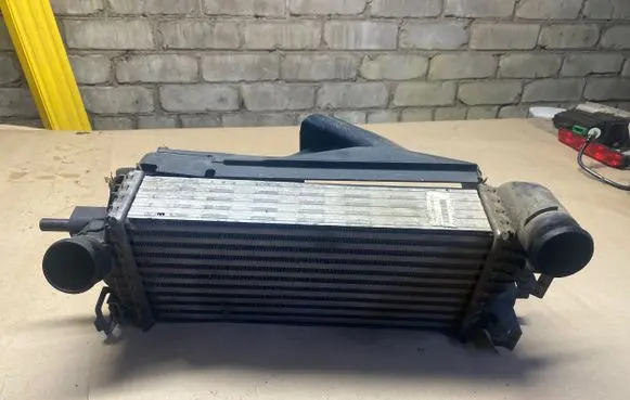 Ford Focus Intercooler radiator CV619L440VC X1436001 FCC7A