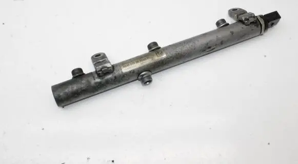 Mercedes-Benz C W204 Fuel main line pipe A6420703095