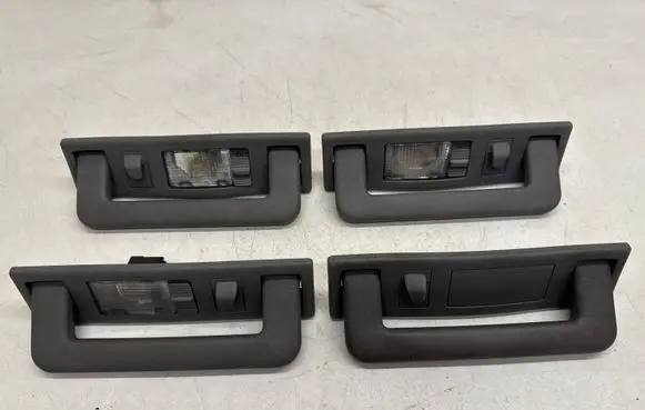 Audi 80 90 S2 B4 A set of handles for the ceiling 4A0857607 8A9857608