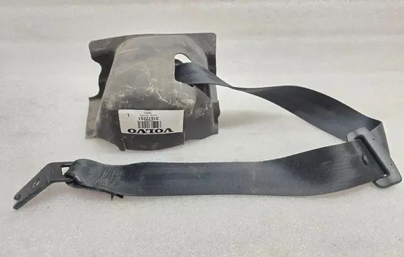 Volvo V60 Rear seatbelt 31462756