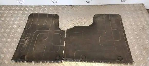Nissan NV300 Front floor mat 8201409823 8201501196 8201501679