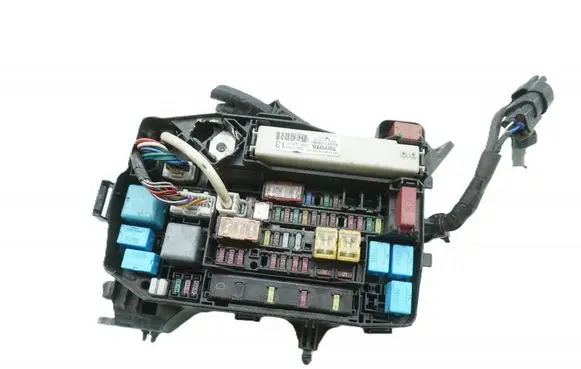 Lexus CT 200H Fuse box set 8264175080
