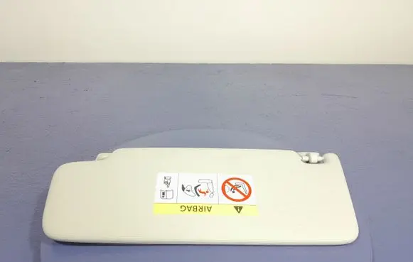 Sun visor