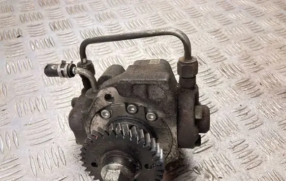 Subaru Outback Fuel injection high pressure pump 2940000760