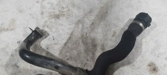 Audi A8 S8 D3 4E Engine coolant pipe/hose