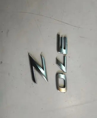 Nissan 370Z Manufacturers badge/model letters 