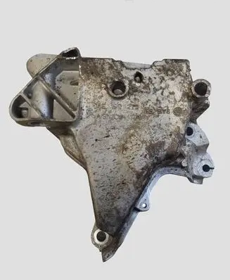 Volkswagen Golf VII Engine mounting bracket 04E199275
