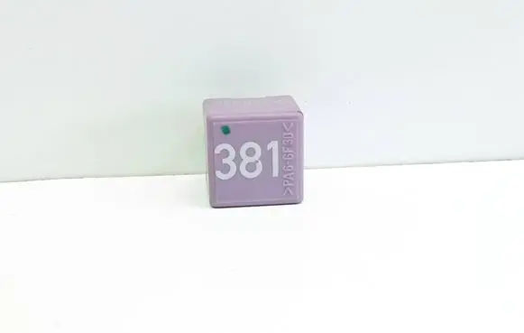 Audi A4 S4 B5 8D Other relay 431951253G