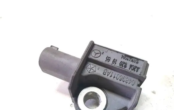 Mercedes-Benz C W204 Airbag deployment crash/impact sensor A2048201985