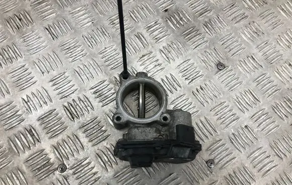 BMW X1 E84 Throttle valve 7810752 13547810752