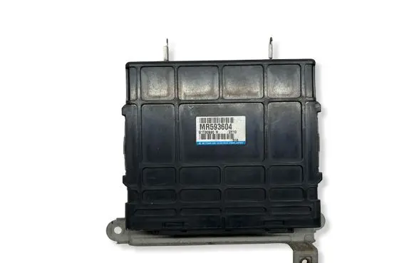 Mitsubishi Pajero Engine control unit/module MR593604