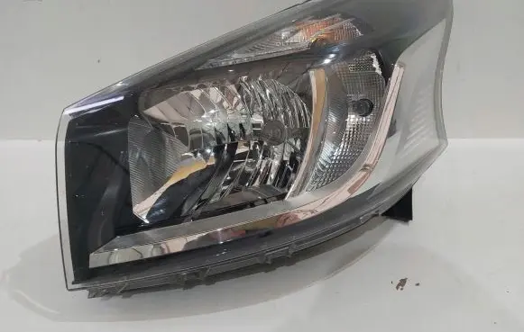 Renault Trafic III (X82) Headlight/headlamp 260607934R