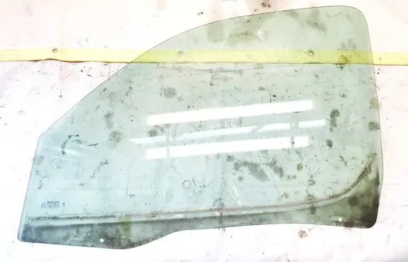 Citroen Berlingo Front door window glass four-door