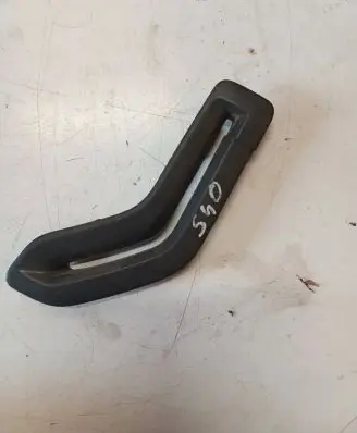 Volvo V50 Seat belt trim 8665745