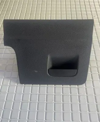 Volkswagen Golf V Glove box 1K1857923