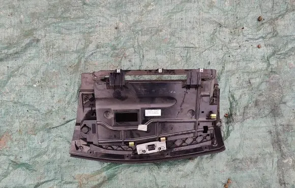 BMW 5 E60 E61 Glove box 158234