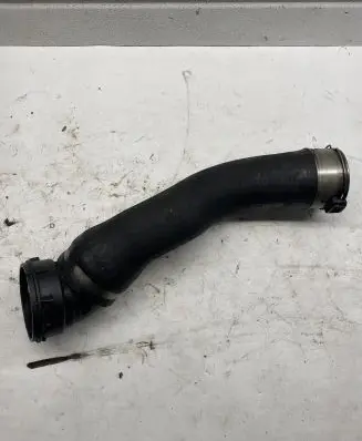 BMW X1 E84 Intercooler hose/pipe 7789048
