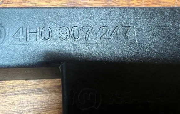 Audi A8 S8 D4 4H Interior comfort aerial antenna 4H0907247