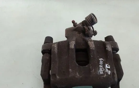 Ford Focus Rear brake caliper